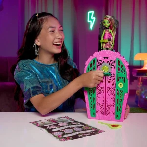 Игровой набор monster high "венера макфлайтрап и садовые тайны" Thumbnail 9
