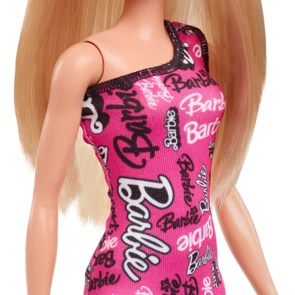 Кукла barbie fashion со светлыми волосами и розовом платье с принтом логотипа barbie 7