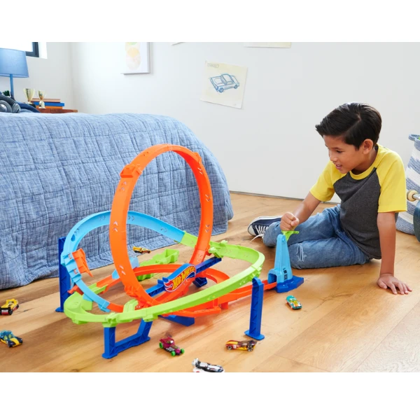 Hot wheels игровой новор "циклон с петлями" с пусковым механизмом 6