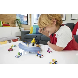 Hot wheels "atacul inamicilor" din "mario kart" Thumbnail 6