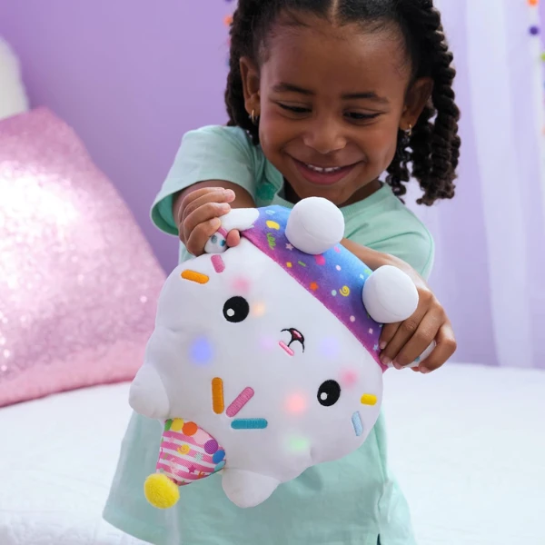 Jucărie de pluș interactivă cakey cat, seria "gabby’s dollhouse" 6