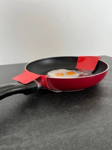 TIGAIE CU STRAT ANTIADERENT IN CULOAREA ROSU 20 CM ALPINA