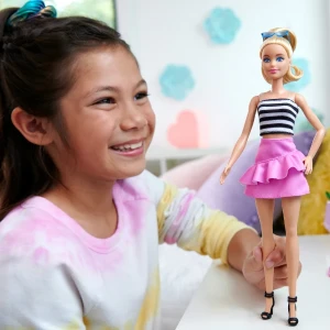 Кукла barbie "модница в полосатом топе и розовой юбке" Thumbnail 7