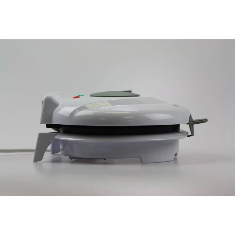 Waffle maker brock wm 3001, white, 750w, plate size ø 19,2 cm, cool touch housing, non-stick surface, power and ready indicator lights, incl. cone sha 9