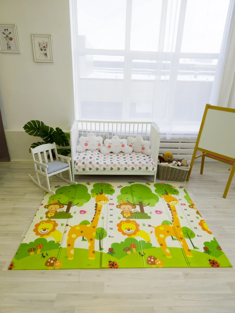 Covoras de joaca pentru copii alphabet/lion 150x200cm, 2 fete, termic, anti-derapant, pliabil 6