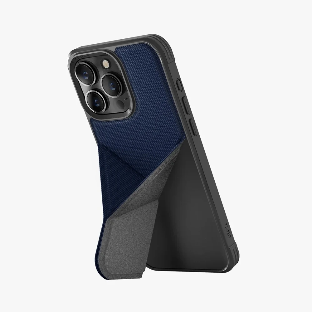 Uniq case hybrid magclick charging transforma for iphone 15 pro, blue 3