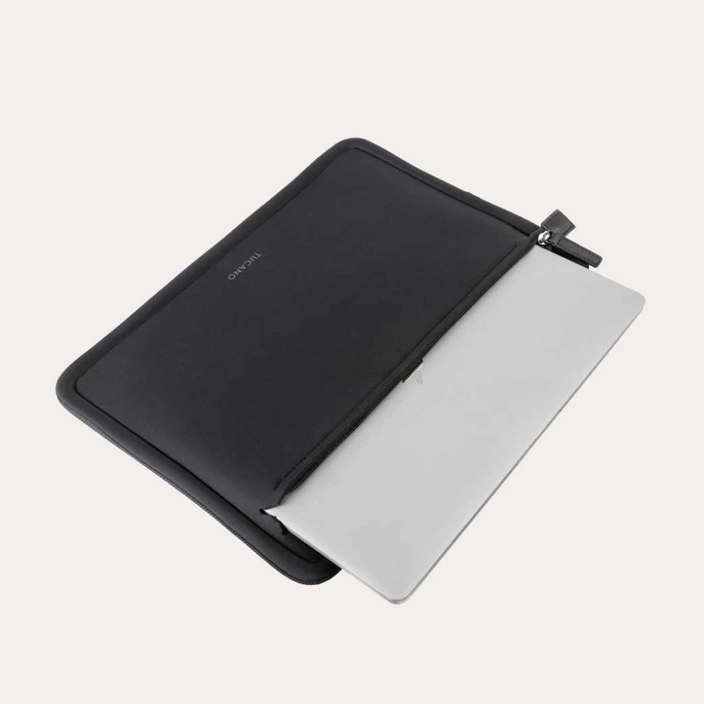 Tucano sleeve intorno up to 14.0", black 3
