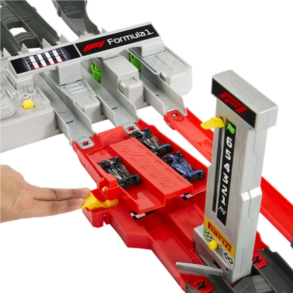 Hot wheels formula 1: circuit grand prix cu 3 mașinuțe 1:64 4