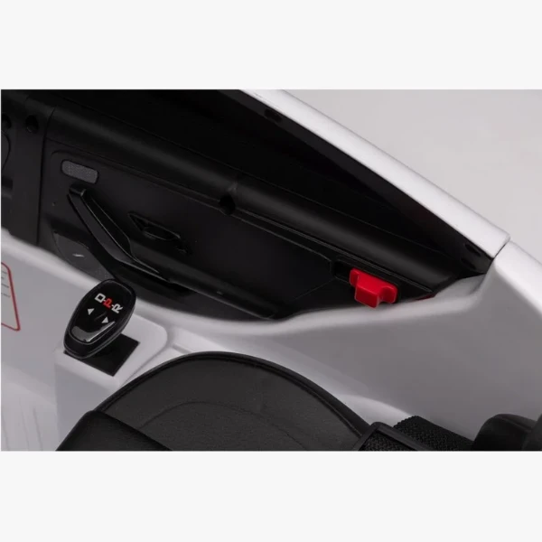 Mașinuța electrică mercedes-benz cla45, 12v7ah, motor 12v550x2, roti eva 9