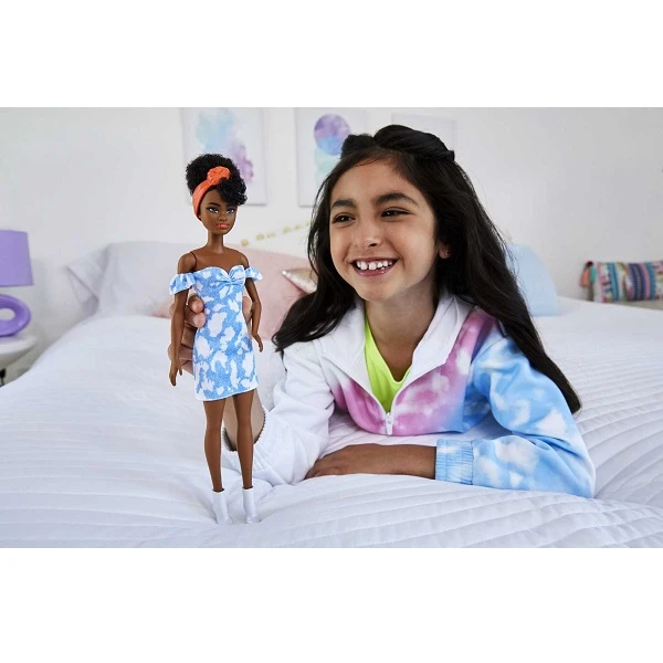 Păpușa barbie "fashionista" în rochie albastră 6