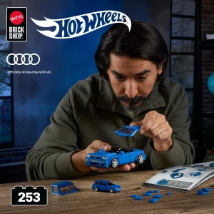 Set de construcție hot wheels – '94 audi avant rs2, scara 1:32 Thumbnail 8