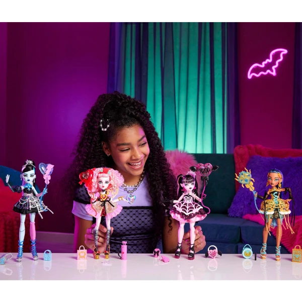 Set de joacă monster high "scary sweet birthday", draculaura cu accesorii 7