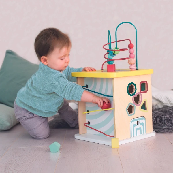 Cub montessori educativ 5