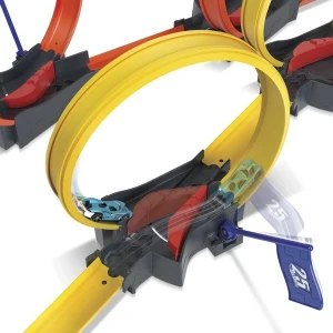 Hot wheels pistă "cursă cu mai multe circuite" Thumbnail 6