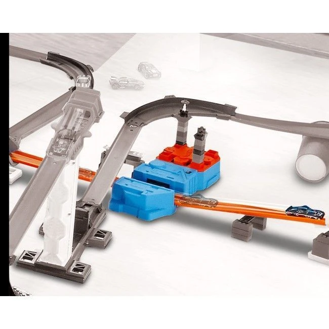Hot wheels accelerator "truck builder" 3