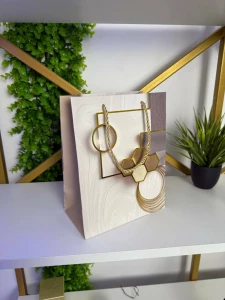 Punga cadou cu design abstract si manere aurii 26*32*12 cm (cp-24-419-2) Thumbnail 3