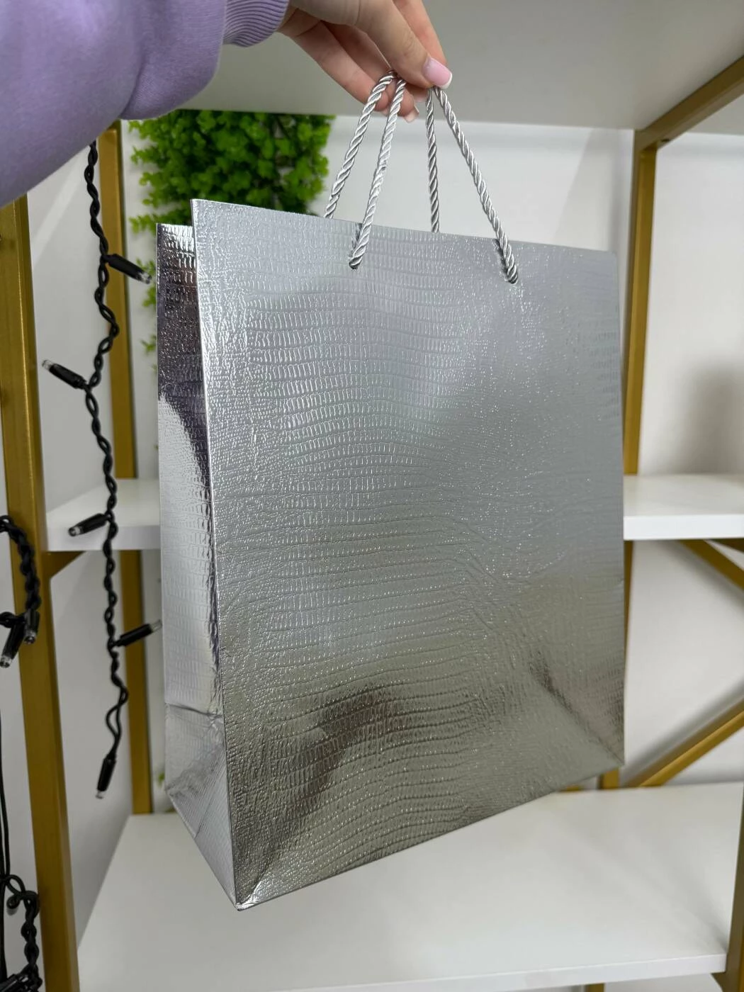 Punga cadou argintie cu textura metalizata, 31*41*12 cm (cp-24-417-3) 3