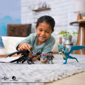 Set de joacă "cum să îți dresezi dragonul: dragonul toothless si figurina hiccup" Thumbnail 9