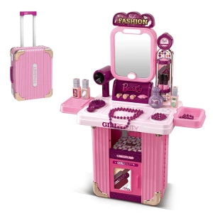 Set de machiaj 3 în 1