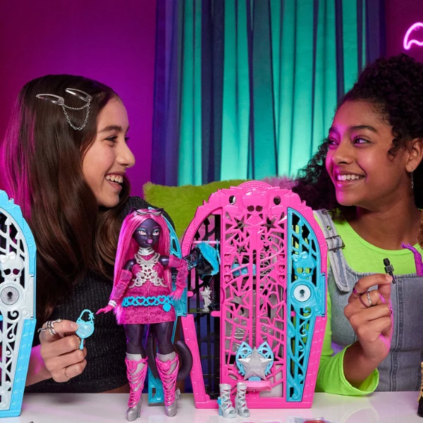Set de joc monster high "catty noir" 9