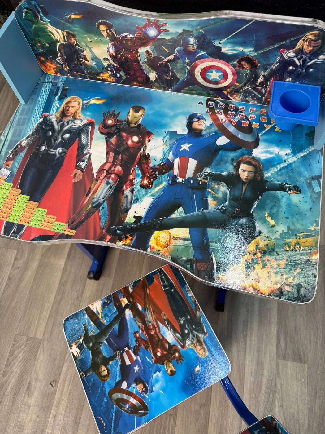 Set masa cu scaun portabil pentru baieti, avengers ( adp25-13) 7