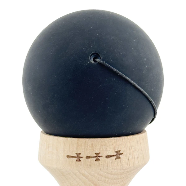 "kendama x original: yin-yang", 7.5 x 6 x 18 cm 6
