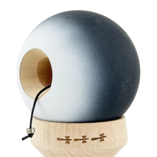 "kendama x original: yin-yang", 7.5 x 6 x 18 cm 5