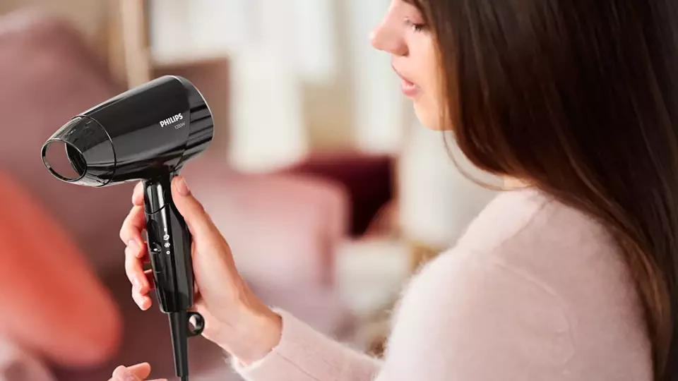 Компактный фен philips essentialcare bhc010/10, 1200 вт, чёрный 6