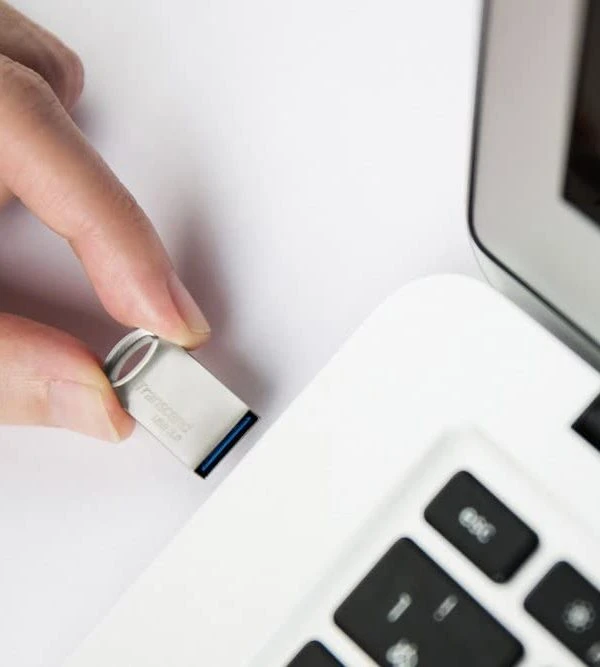 Usb flash накопитель transcend jetflash 710, 32гб, серебристый 3