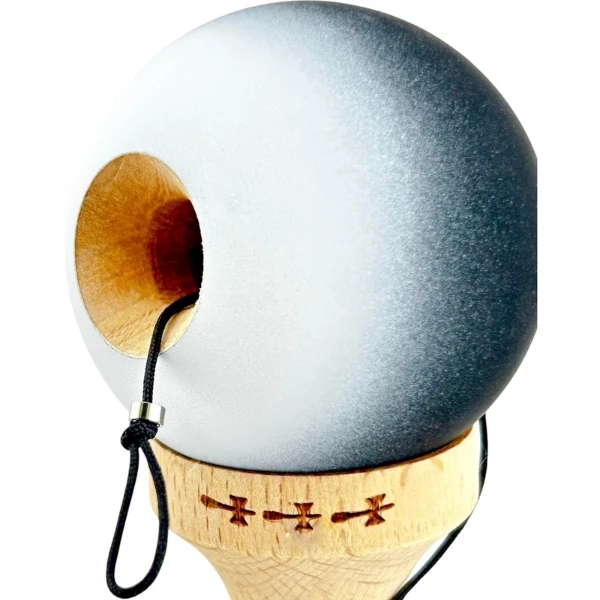 "kendama flippy x original", rulment metalic, ața 55 cm, cupe mari, 7 x 6 x 18 cm, gradient alb-negru 6