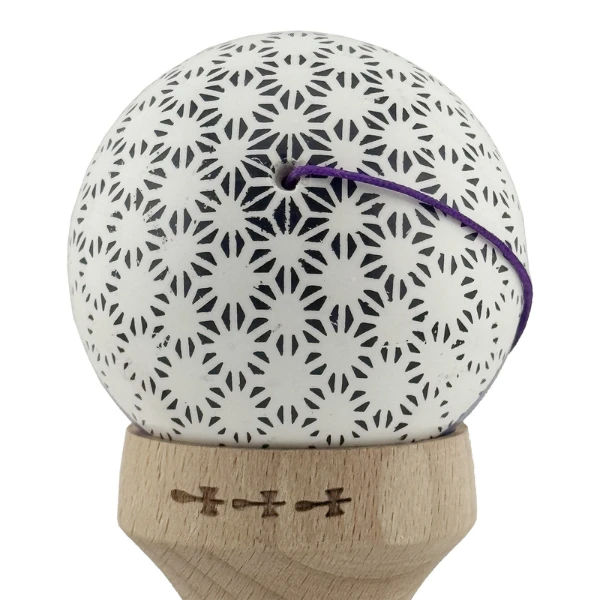 «kendama super sticky x original», rulment metalic, ața 62/65 cm, king size 7.5 x 6 x 18 cm, „picături de ploaie”, albă 11