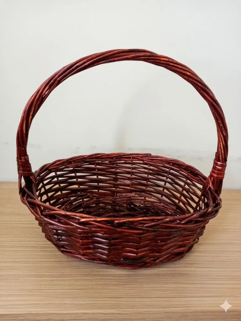 Декоративная овальная корзина из лозы с ручкой 26x34 коричневая 2