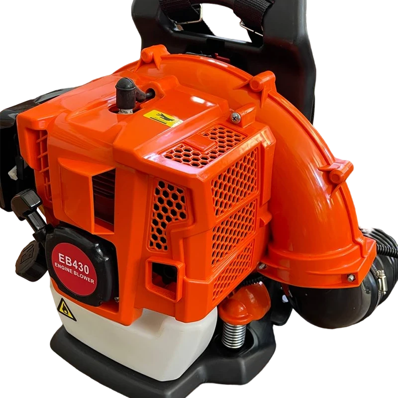 Suflanta de frunze pe benzina togo tg-eb430 3