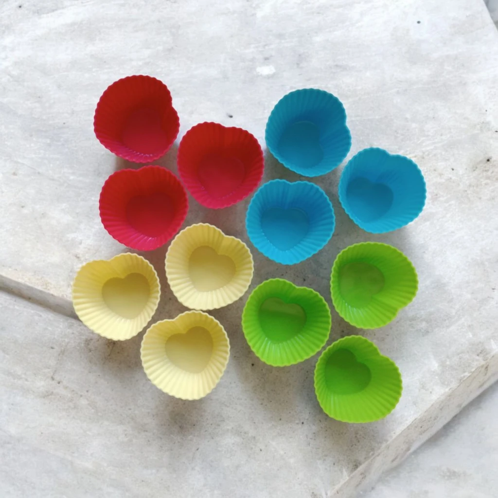 Forme din silicon pentru briose, inima, 12 buc 2