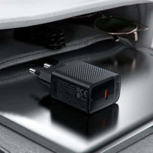 Încărcător acefast a82 pd20w gan cu un singur usb-c, negru
