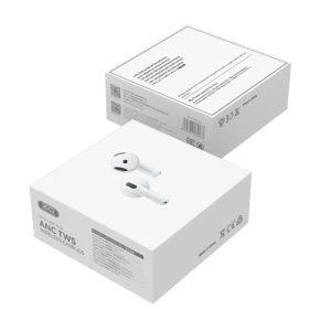 Наушники xo q7 anc pods 6-го поколения, полностью укомплектованные интеллектуальным контейнером для мелочей (с беспроводной зарядкой и функцией определения наличия в ухе), белые.