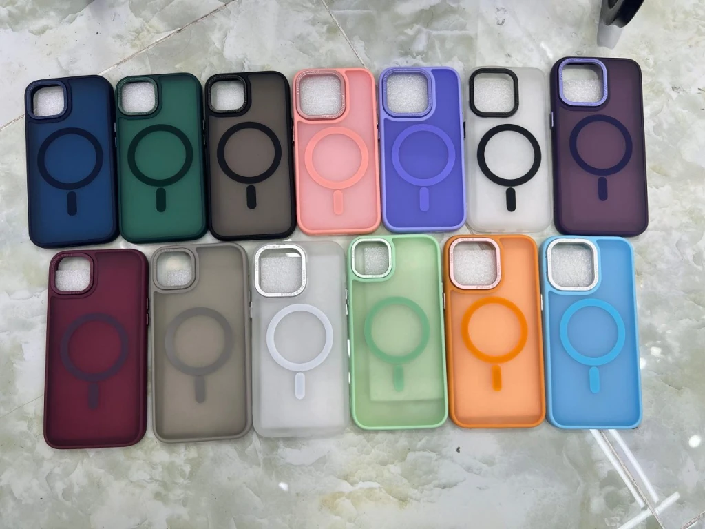 Husă magsafe skin feeling iphone 15 - wine husa 2