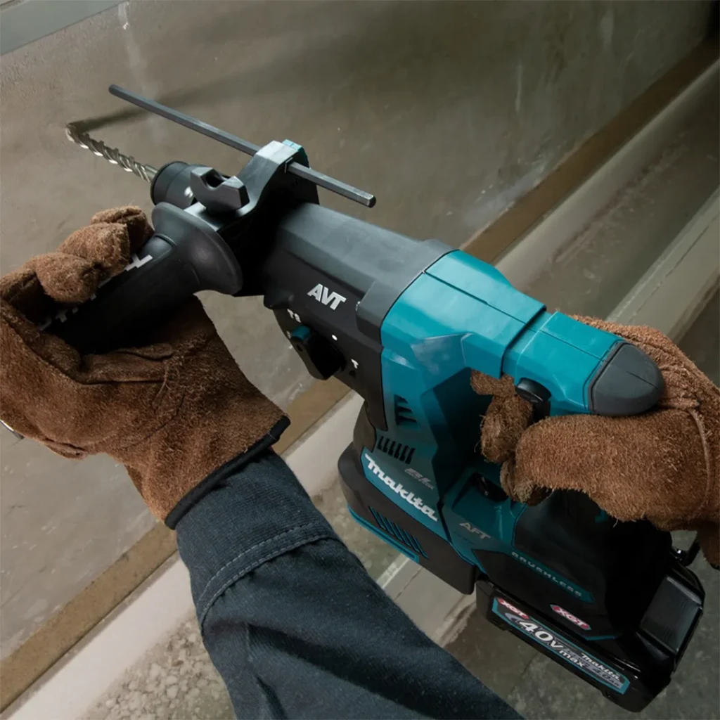 Ciocan rotopercutor pe acumulator sds plus xgt 40 v 2.8 j 0 - 5000 percuții/min makita 3