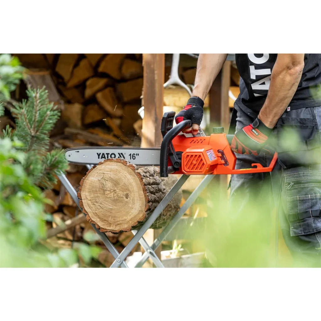 Fierăstrău electric cu lanț 400 mm 2400 w 230 - 240 v yato 5