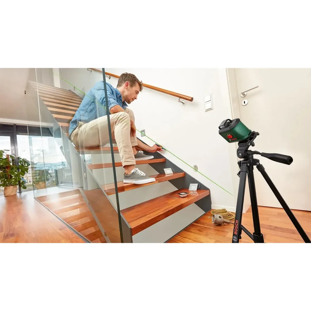 Лазерный нивелир со штативом universallevel 360 зеленый 24 м bosch 3