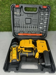 SET SCULE 28 PCS CU MASINA DE  INSURUBAT CU DOUA  ACUMULATOARE 24V