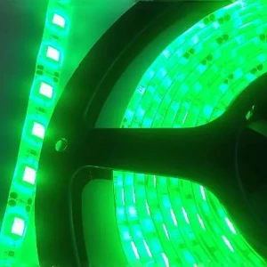 Bandă led horoz smd5050 14.4 w/m 12 v 4320 lm 5 m 4320 lm ip54