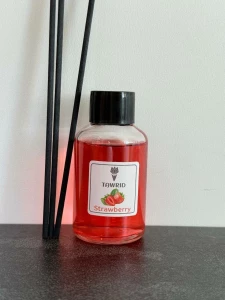 АРОМАДИФФУЗОР С ПАЛОЧКАМИ "STRAWBERRY" 50МЛ