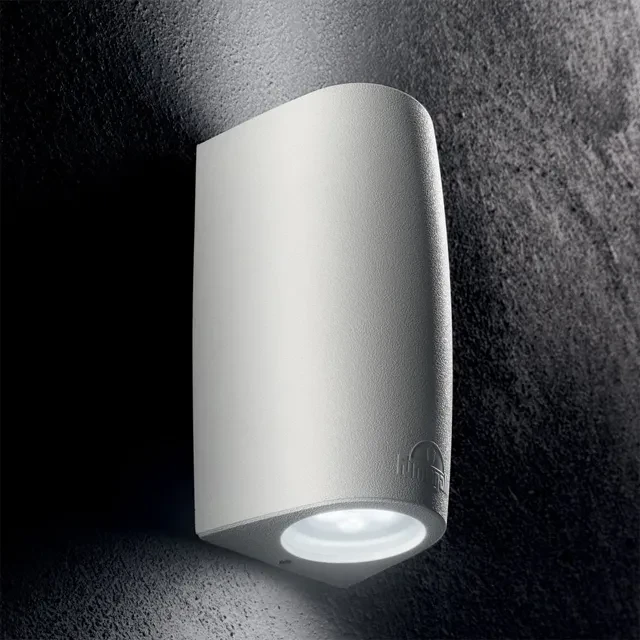 Светильник marta 90 2l frosted 7 вт gu10 ip55 2700 - 4000 k 220 - 240 в fumagalli 2