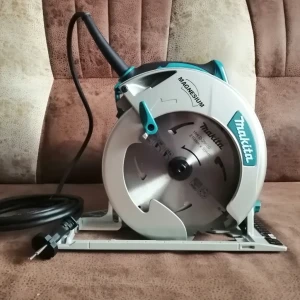 Дисковая пила makita 5008mg 1800 вт 220 - 240 в 5200 об/мин Thumbnail 3